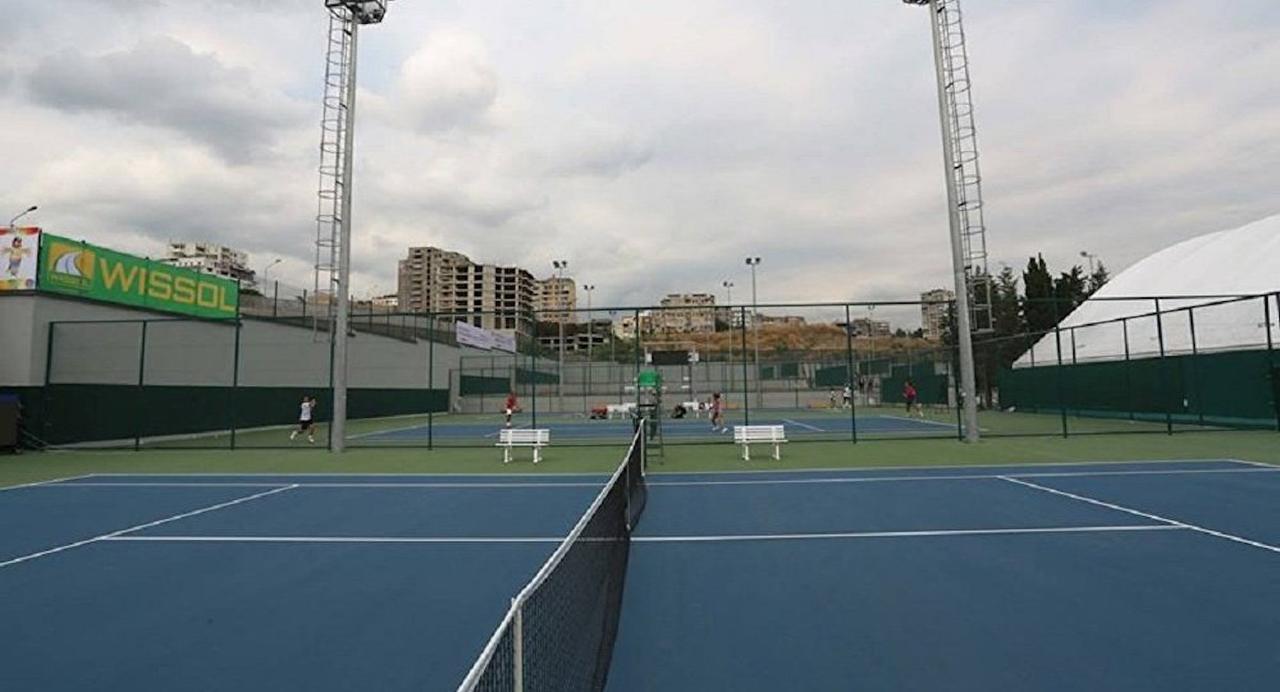 Tbilisi Apartment Tennis Court Buitenkant foto